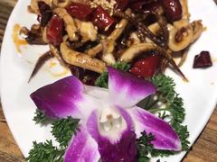 -嗨辣小聚·盘锦河蟹·海鲜烧烤龙虾(盘锦十年好店)