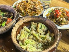 生啫金边花鳝-天宝食坊·啫啫煲大排档(西华路店)