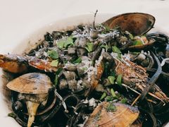 鲜虾墨鱼手工意面-BONAZZA 意大利餐厅