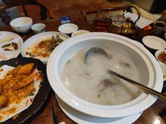 -龙悦湾酒家·八阵鱼生·渔人码头店