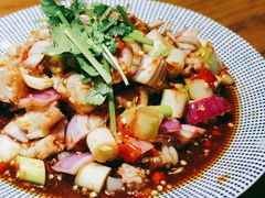 酸爽猪蹄-二孃鸡爪爪(东风路总店)