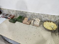 -铜元老码头鳝鱼火锅