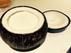 -志龙皇冠吃货椰子铺
