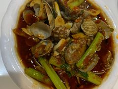 -凤凰路何眼镜香辣蟹(花果园店)