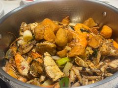 -七欣天香辣蟹火锅(无锡金太湖国际城店)