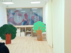 -猴有戏教育戏剧·音乐剧·主持口才·演讲朗诵辩论(环球港华师大校区)