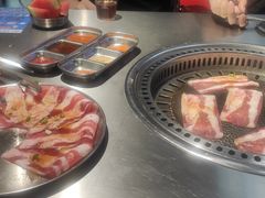 -马路牙子烧烤音乐酒馆(望京店)
