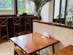 靠窗位-肥朵食堂(带梦胡同店)