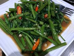 -The Dishes Seafood & Restaurant