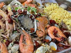 -老东镇啤酒屋海鲜加工·蒸汽海鲜·海鲜烧烤(台东店)