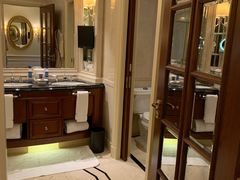 -广州富力丽思卡尔顿酒店