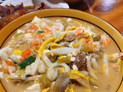 海鲜炒年糕-老袁炒年糕(富豪路店)