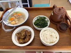 -雪梅月子中心(华侨城店)