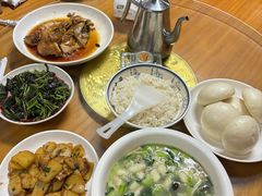 -芦茨金富饭庄·25年老字号·专做稻草鸡