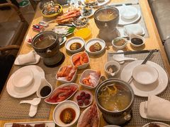 -雍和会海鲜姿造自助(湖东路店)