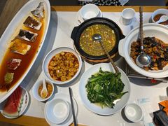 -饭橘汉江码头·乡野土菜馆(静安路店)