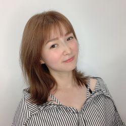 -V HAIR SALON造型