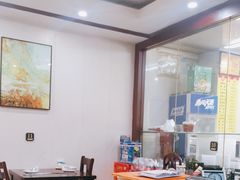 -余杨鸭鸭餐厅