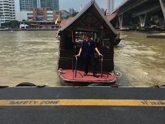 -曼谷湄南河畔华美达广场酒店