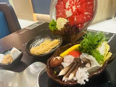 -湊湊火锅·茶憩(颐堤港店)