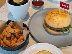 -必胜客(璞丽中心店)