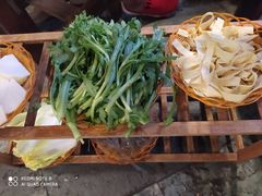 -抚仙湖生态石锅鱼野生菌(告庄店)