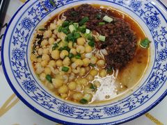 -渝之汇牛肉豌杂面
