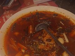 -桂二老坛酸菜鱼(三街两巷店)