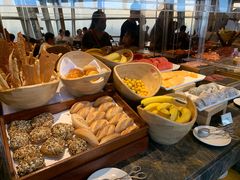 自助取餐区-君悦大酒店行政酒廊