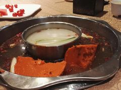 -小天鹅火锅·一线江景洪鼎旗舰店(洪崖洞店)