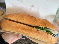 -Bánh Mì Huynh Hoa
