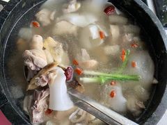 墨脱石锅椰子鸡-墨脱石锅椰子鸡•海鲜糟粕醋(榆亚路店)