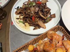-吴越荣记苏州菜·松鼠桂鱼100%活鱼现做(斜塘老街店)