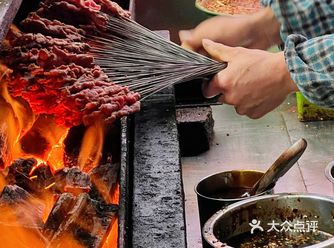 15/100家探店计划｜老贵阳铁签烤肉