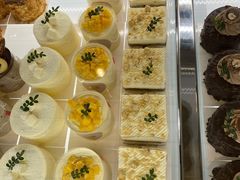 -Dough&Joe团憩(瑞虹天地月亮湾店)