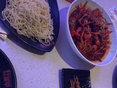 -红盔侠小龙虾(海宁银泰店)