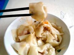 豆瓣抄手-新繁牛肉豆花(都江堰店)
