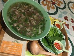 -越弥越南传统美食馆