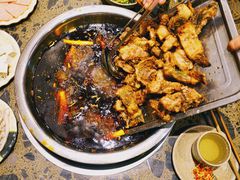 -肖肖酸萝卜鱼火锅(总店)