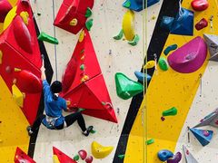 -问山MountQuest攀岩馆