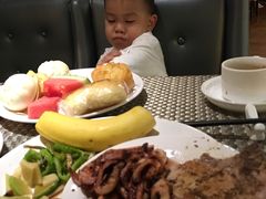 -抱海大酒店自助餐
