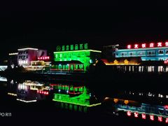 -百里峡七彩艺术小镇