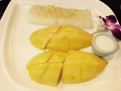 -Dang restaurant (patong phuket)