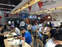 大堂-金诚张妈妈羊汤·驴肉火烧(旧宫佳和园店)