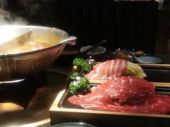 -湊湊火锅·茶憩(新中关购物中心店)