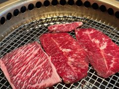 -铭牛烧肉·和牛海鲜自助(高新月牙湖店)