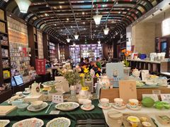 -钟书阁(松江泰晤士小镇店)