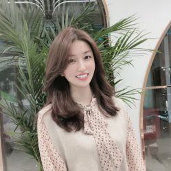 -BULB STUDIO 巴柏明星发型工作室