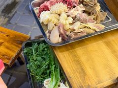 -金鼎雪山牦牛杂火锅(理县总店)