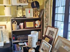 -邊城書店